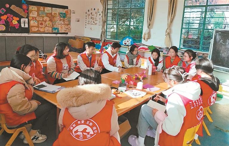 芒市江东乡博爱小课堂第8次志愿支教活动日前圆满结束.